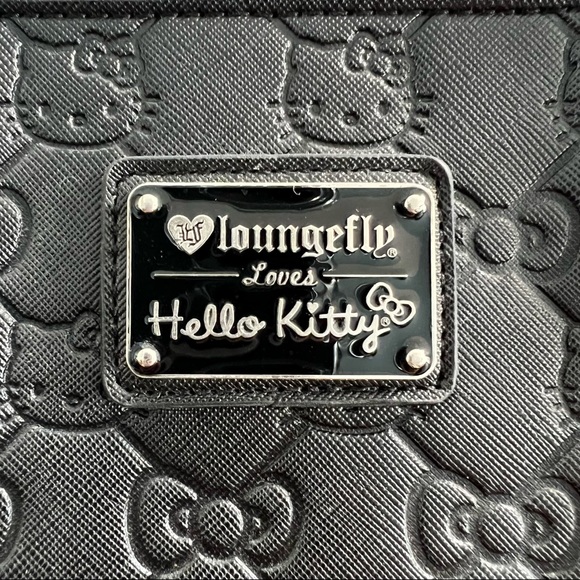 SOLD‼️ Loungefly Hello Kitty Tote - Picture 3 of 5